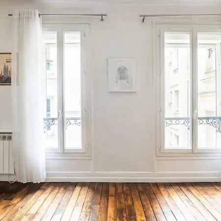 Spacious Bright In Montmartre * París