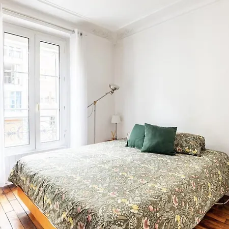 Spacious Bright In Montmartre *