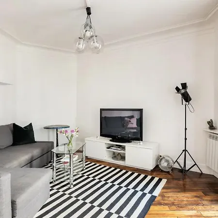 Appartement Spacious Bright In Montmartre